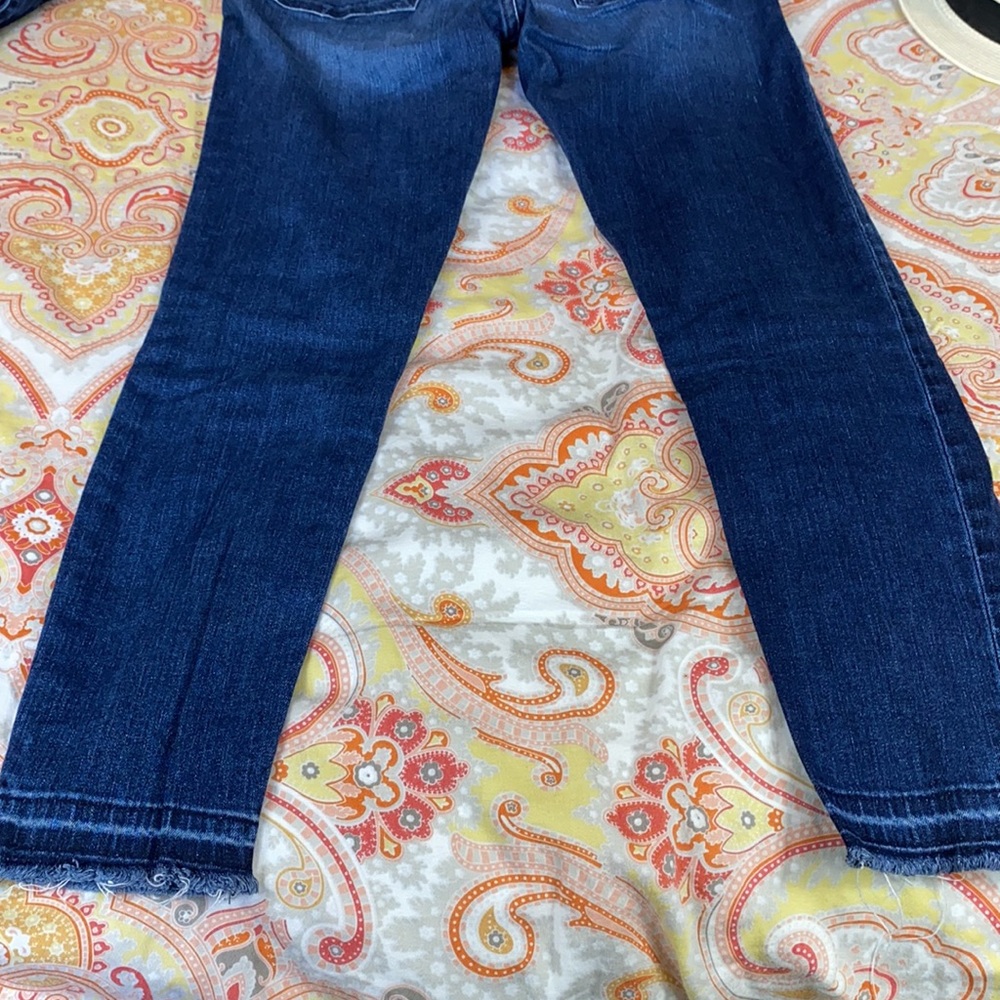 Hudson • Mid Rise Skinny - Picture 7 of 10
